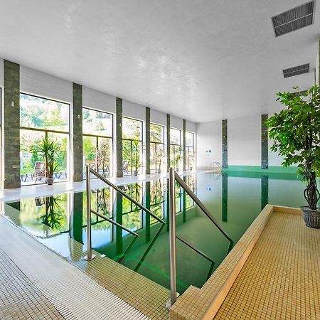Hotel Olivia Medical Spa Skomielna Czarna Dış mekan fotoğraf
