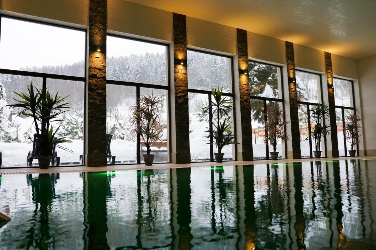 Hotel Olivia Medical Spa Skomielna Czarna Dış mekan fotoğraf