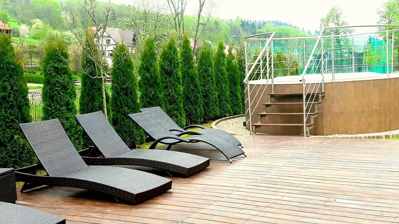Hotel Olivia Medical Spa Skomielna Czarna Dış mekan fotoğraf