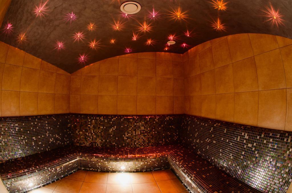 Hotel Olivia Medical Spa Skomielna Czarna Dış mekan fotoğraf